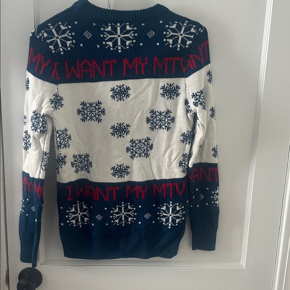 MTV Holiday Sweater - Picture 5 of 5